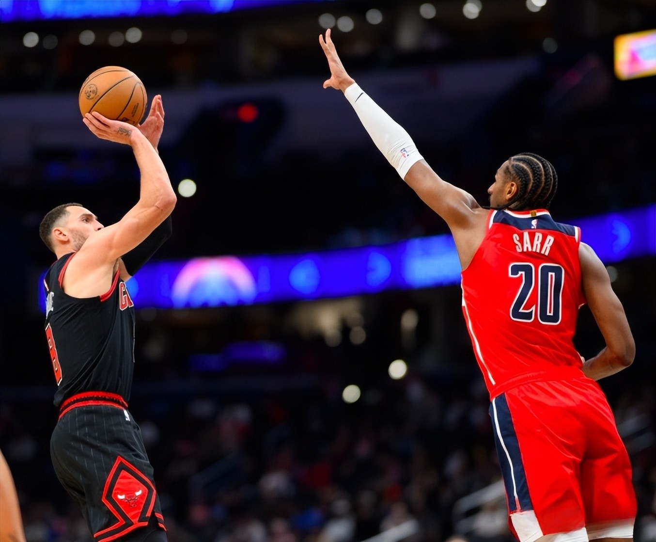 关于黄蜂主场击败热火,拉文32分的信息 关于黄蜂主场击败热火,拉文32分的信息