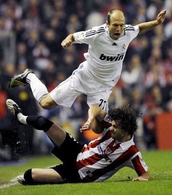 比利时绝地反击巴萨，罗本打破历史纪录