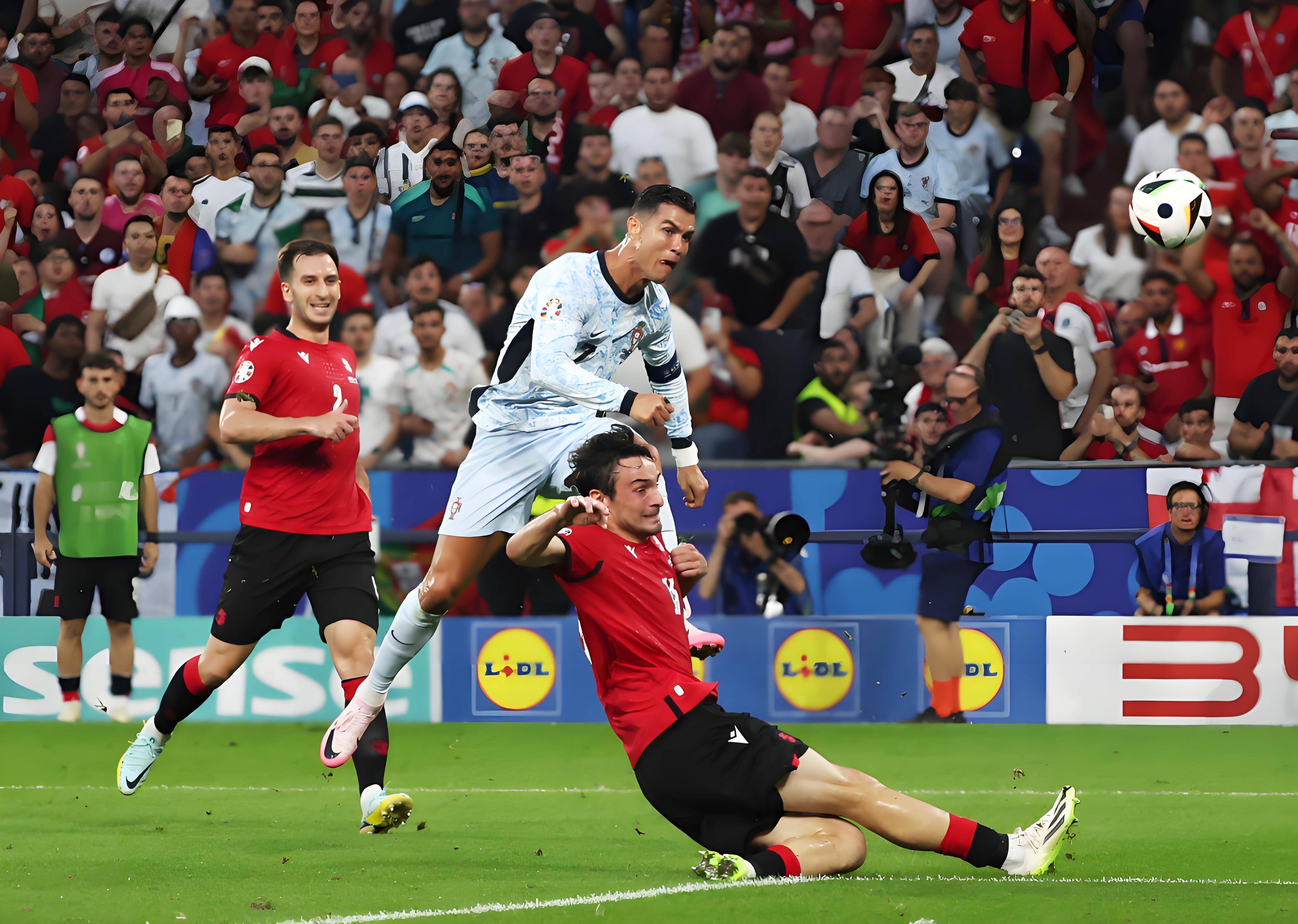 奥地利逆转法国,C罗统治全场 奥地利逆转法国,C罗统治全场