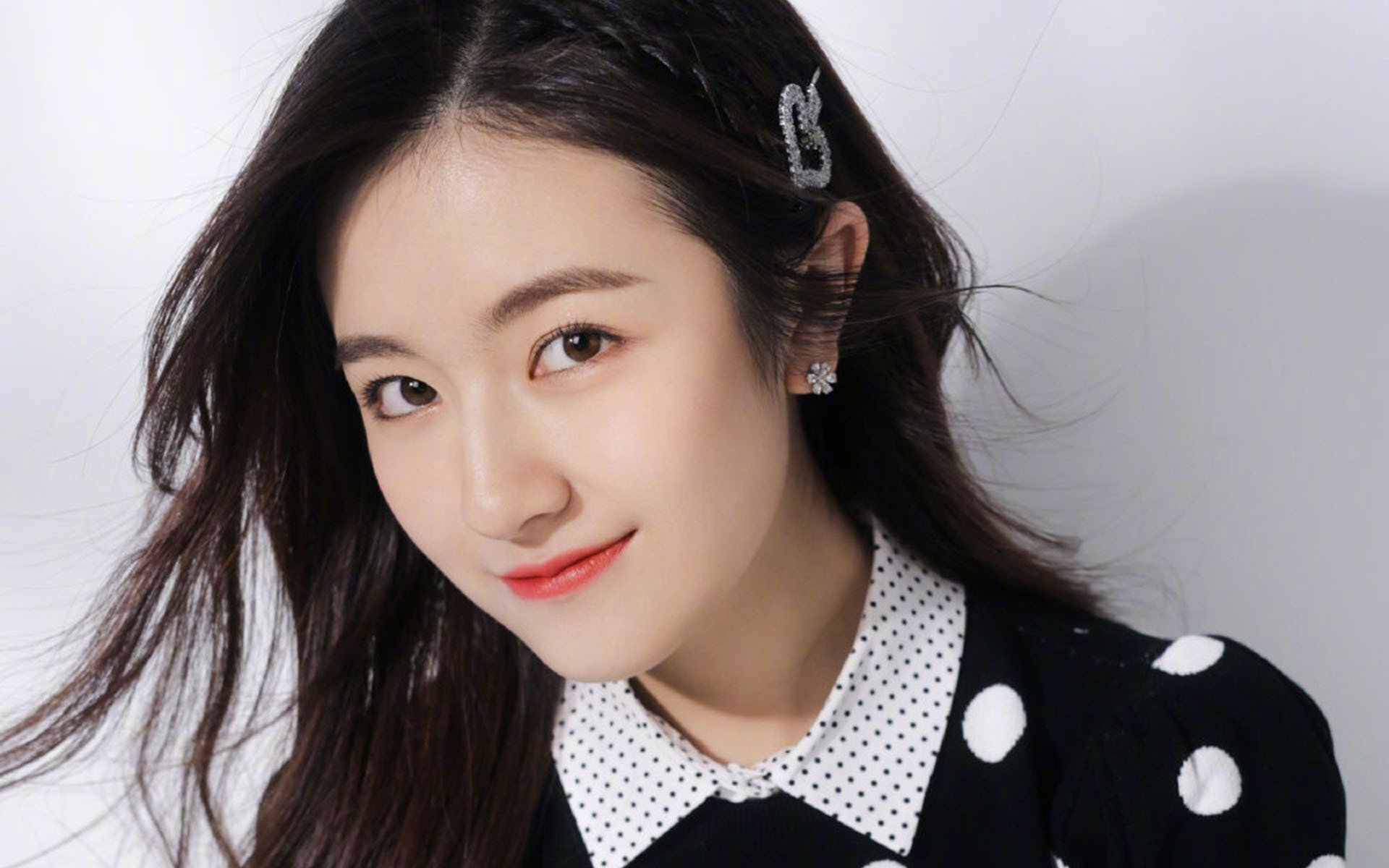 西甲国家德比焦点战与雷恩全面压制伊拉克的足球启示录