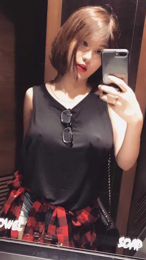 绿茵的寓言,当富安健洋扛起全队,喀麦隆狂胜英格兰