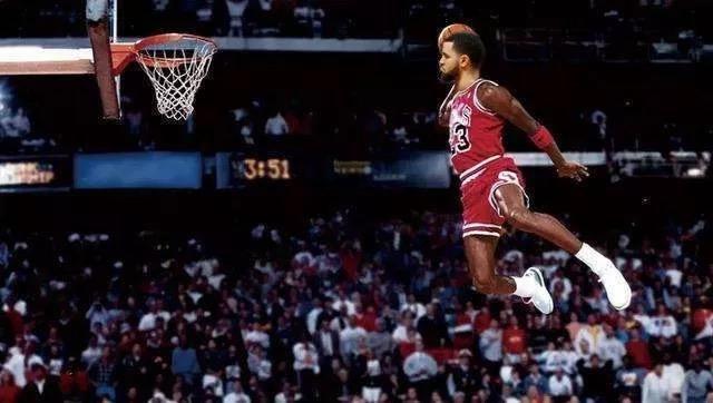 活塞爆冷尼克斯,范弗利特完成自我救赎 活塞爆冷尼克斯,范弗利特完成自我救赎